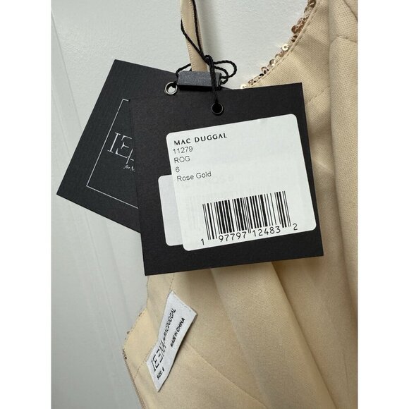 Mac Duggal Size 6 Gold 11279 Sequin Halter Formal Gown Dress Prom Cocktail $398 - Picture 11 of 11